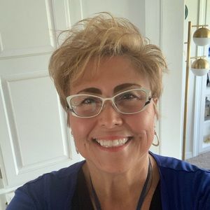 Meet your Posher, Anita